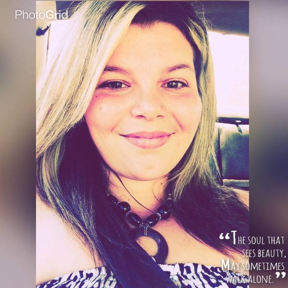 Meet your Posher, Kelly