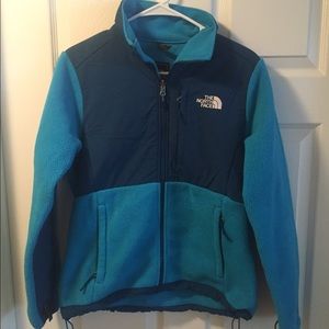 Women's Blue North Face (small)