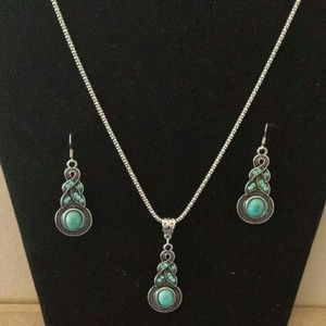 Vintage Turquoise Necklace and earrings