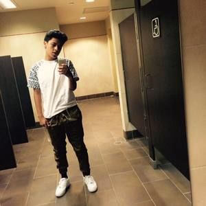 Meet your Posher, Samuel