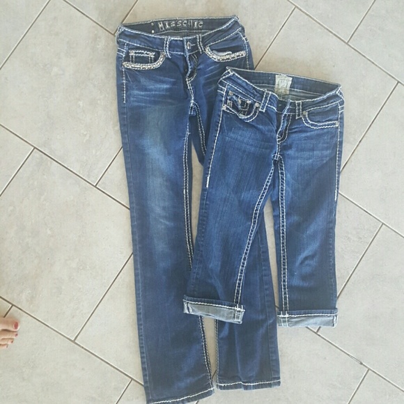 Bundle 1 pair of capris and 1 pair of jeans sz 3