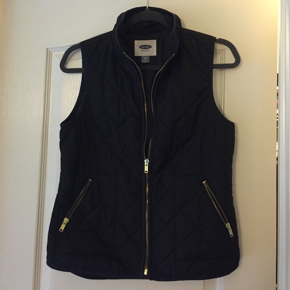 Black quilted puffer vest