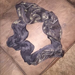 Black and gold infinity scarf!