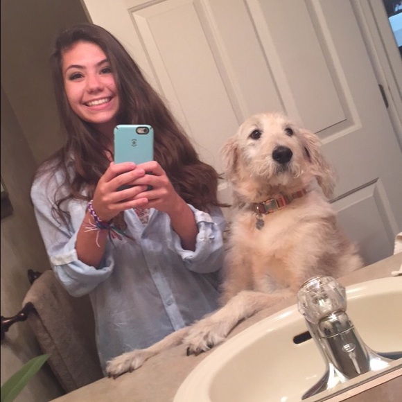 Meet your Posher, Olivia