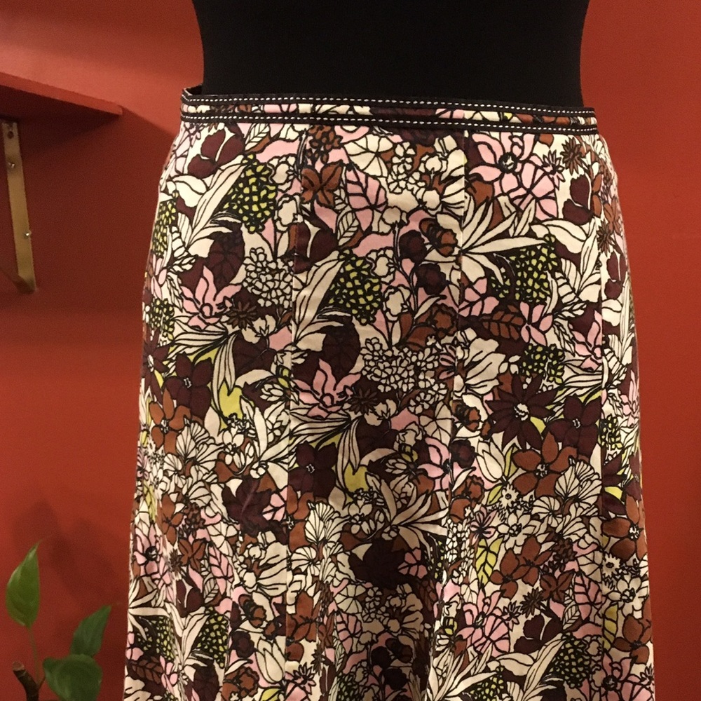 Lily Floral Aline Skirt Size Medium