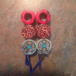 3 pairs of 00 gauges