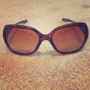 Women Oakley sunglasses