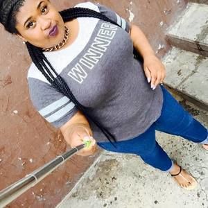 Meet your Posher, Desiree