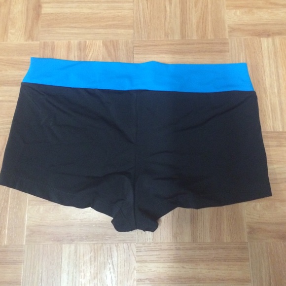 Black dance shorts - Picture 2 of 2