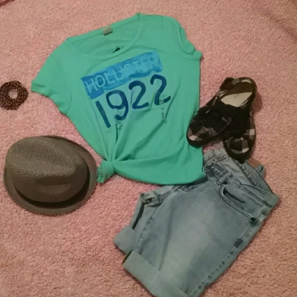 Hollister Logo T-shirt