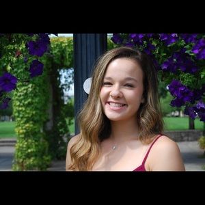 Meet your Posher, Tayler