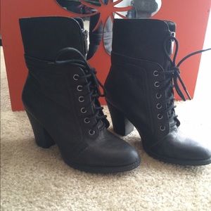 Kenneth Cole In A Line black leather boot lace up