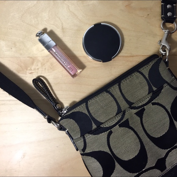 Simplistic Coach Crossbody