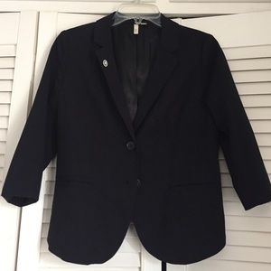 Black Frenchi Blazer.