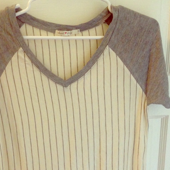 Brandy Melville Tops - Striped grey stretchy baseball T ⚾️