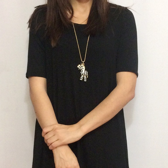 Black Zebra Necklace - Picture 5 of 5