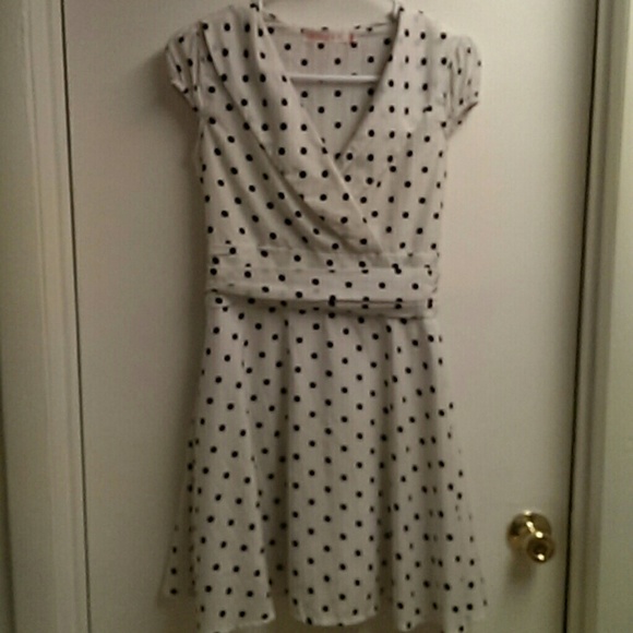 TRADED - Picture 2 of 2