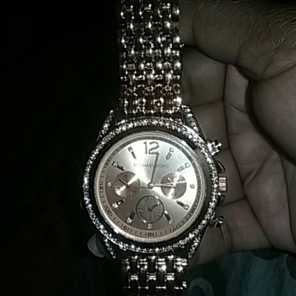 Watch - Picture 2 of 3