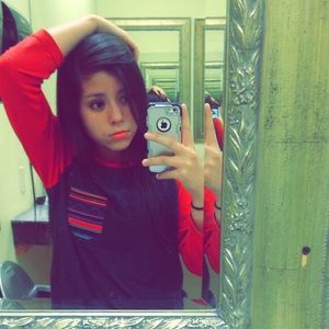 Meet your Posher, Andrea