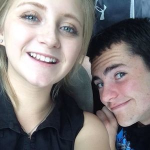 Meet your Posher, Kenzi