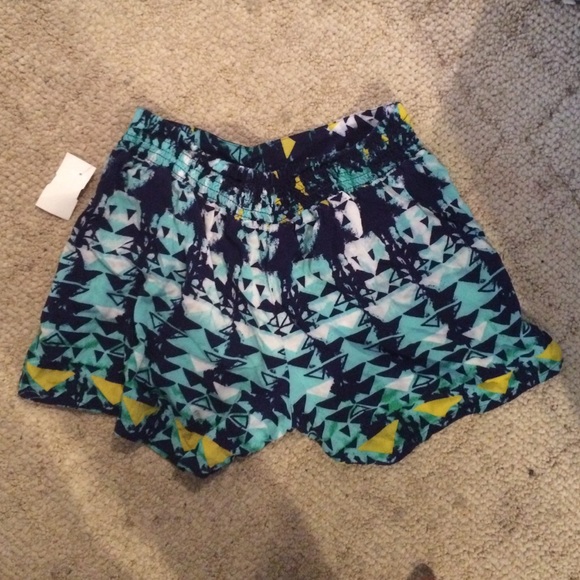 Cute aztec stretchy shorts
