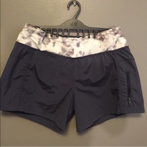 Grey lulu shorts