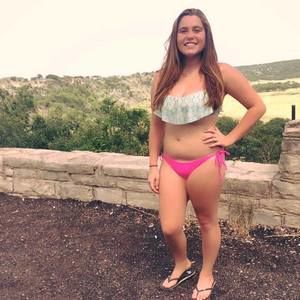 Meet your Posher, Loren