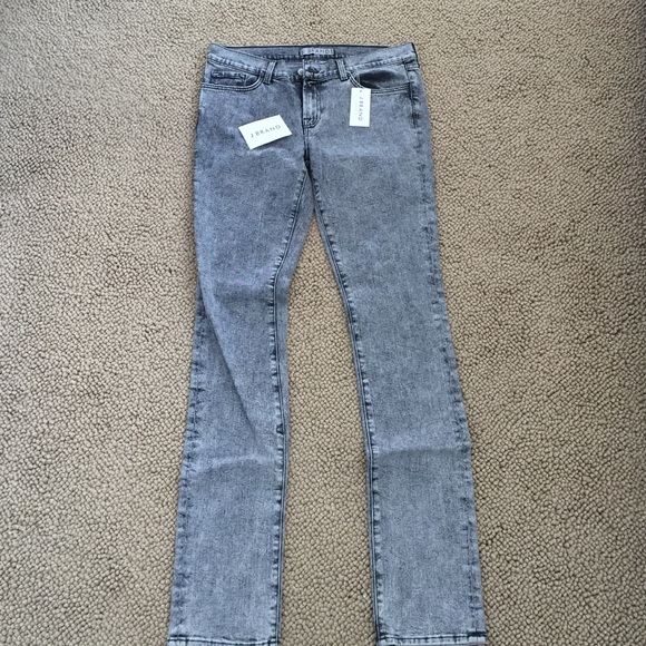 J Brand size 31 NEW WITH TAGS !!!!