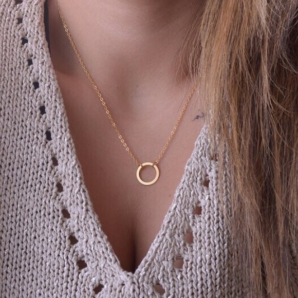 Jewelry - Circle Necklace✨11 available✨
