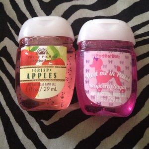 2 new pocketbacs unused