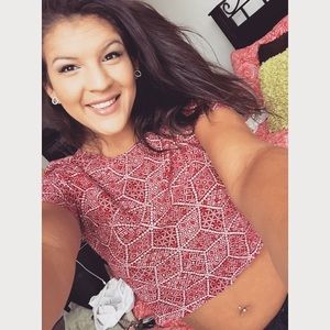 Meet your Posher, Danielle