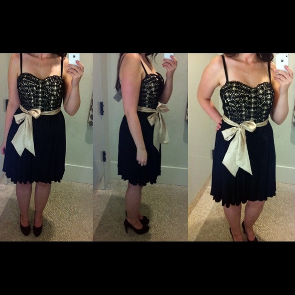 🎉Final cut🎉Anthro Lace and Light Dress 10 NWOT - Picture 3 of 4