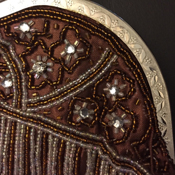 Vintage-Style Beaded Purse - Picture 2 of 4