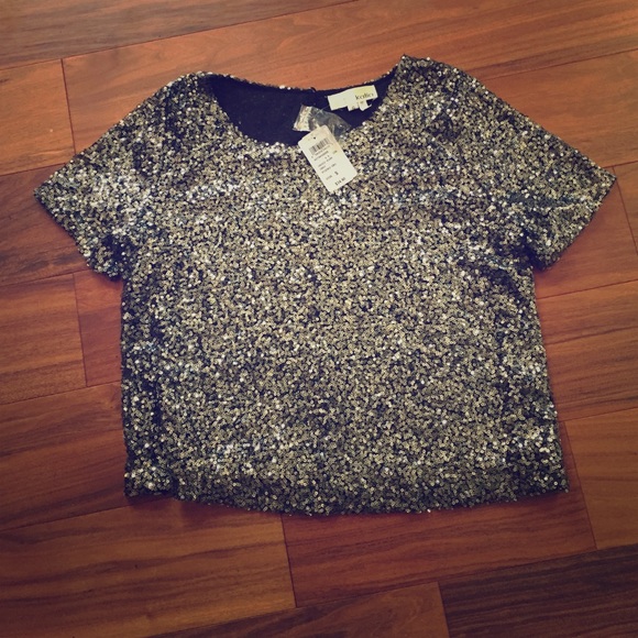 Black and silver sequin t-shirt