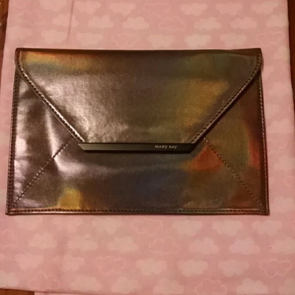 Two MaryKay jewels clutchs! BRAND NEW!