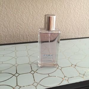 Zara black peony perfume. Never used. Full bottle