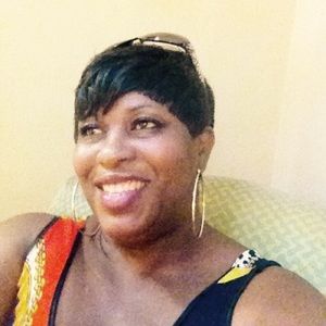 Meet your Posher, Cynthia