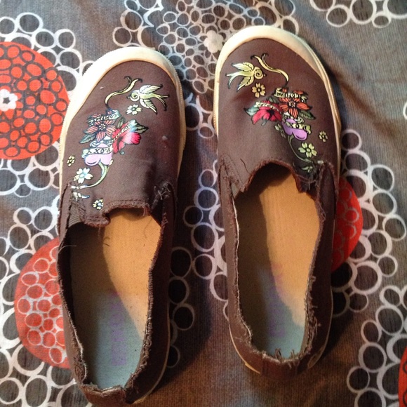 Brown Roxy slip ons