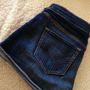 dark washed hollister shorts