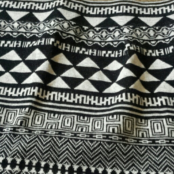 "Sparkle & Fade" skirt size small! Worn once!! - Picture 2 of 3