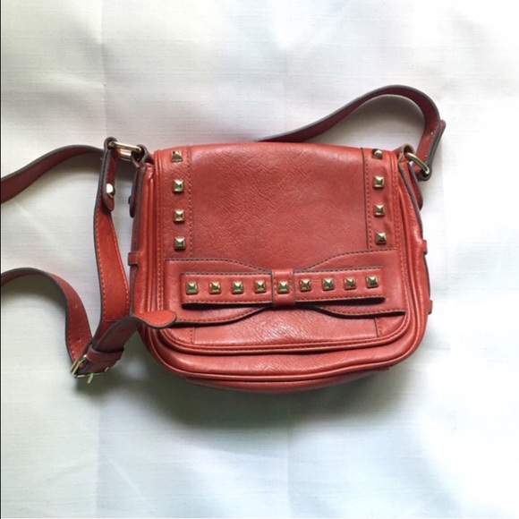 Jessica Simpson Saddle Bag - Picture 1 of 4