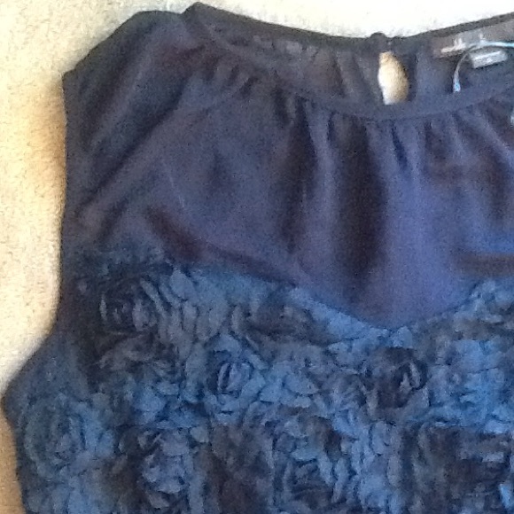 Maddy K body con dress. - Picture 3 of 5