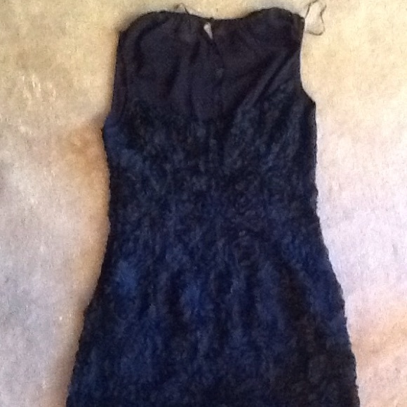 Maddy K body con dress. - Picture 4 of 5