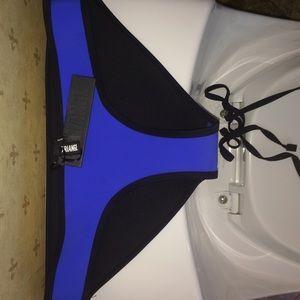 Authentic triangl Malibu blue Chloe style