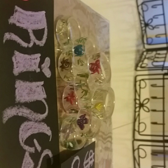 NWOT Rings - Picture 2 of 3