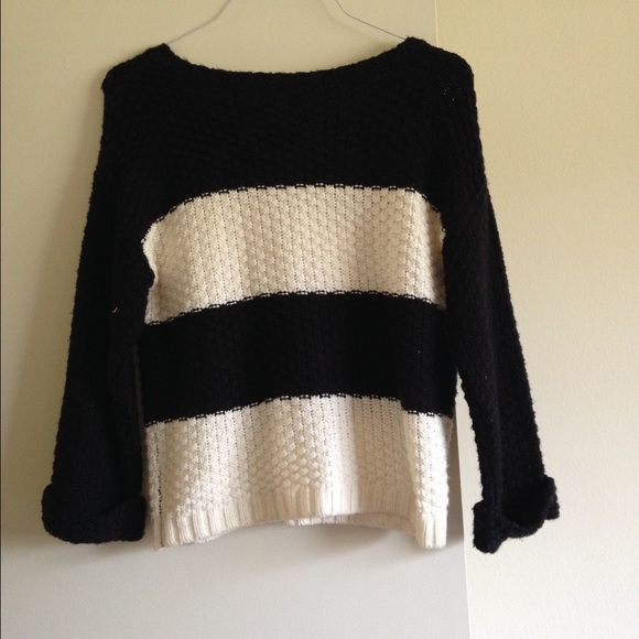 Sweater - Picture 2 of 2