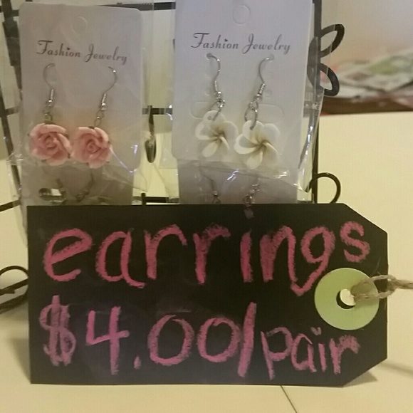 Fashion earrings