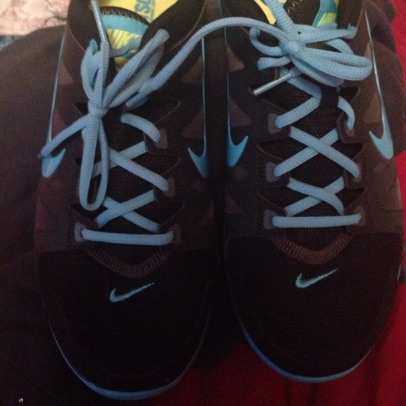 Women's Nike fitsole sneakers