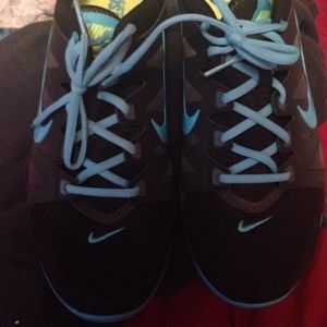 Women's Nike fitsole sneakers