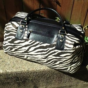 🎈SALE🎈Bueno Duffle Bag